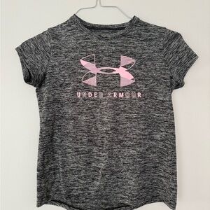 Under Armour Gray Short Sleeve Tee w Pink Logo Girls Large